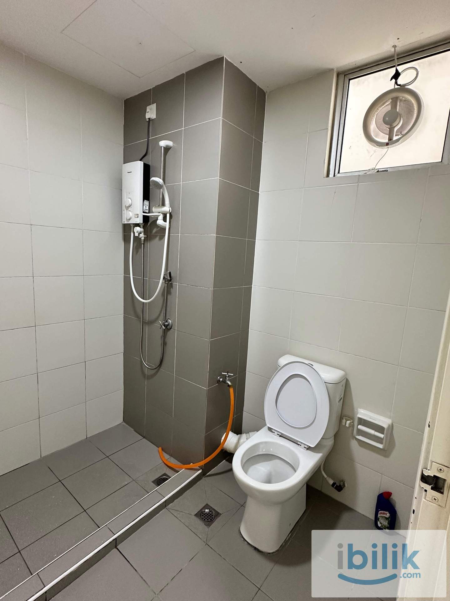 Small room at Elit Heights, Bayan Baru - Image 4