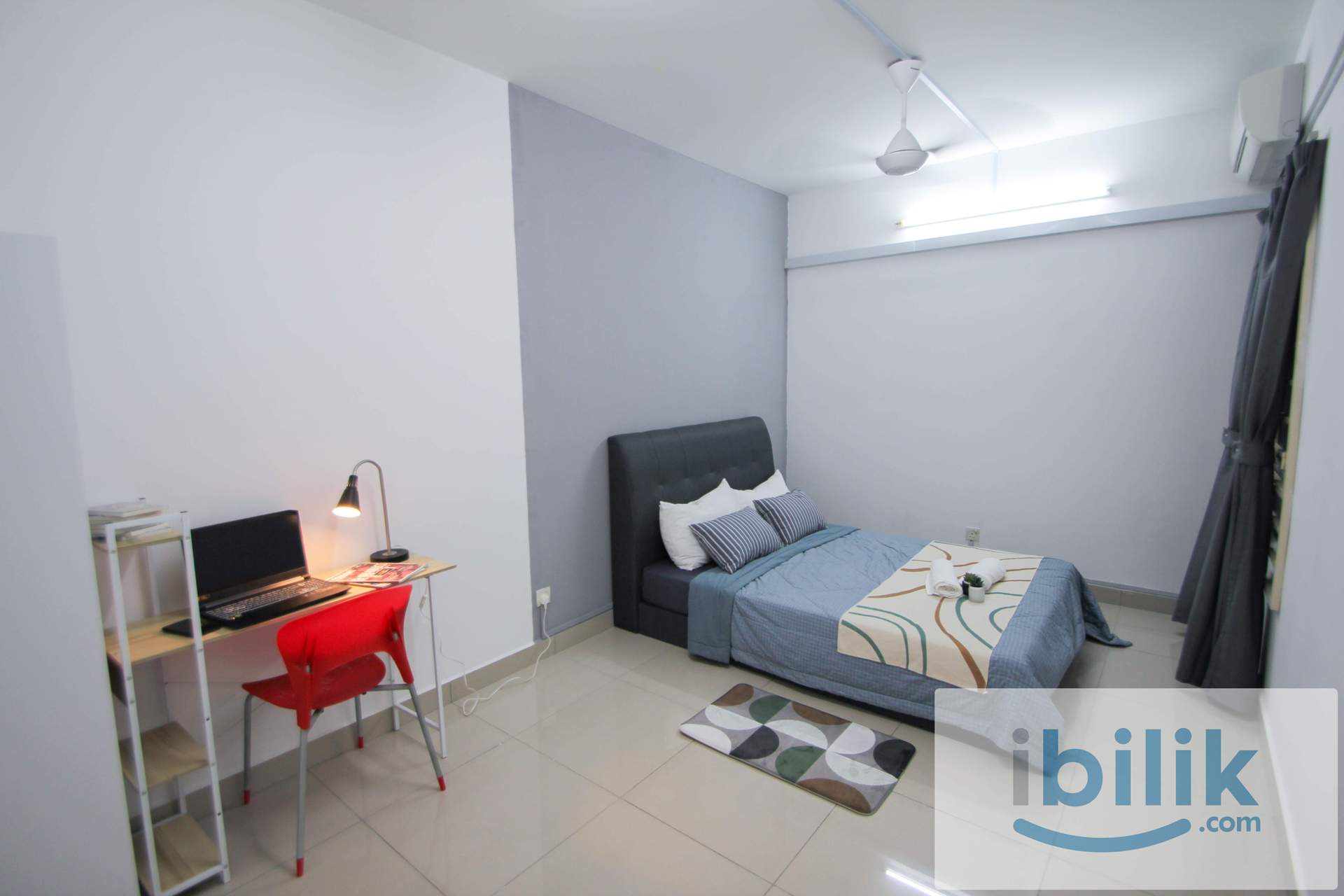 Middle Room with window & ac - Image 4