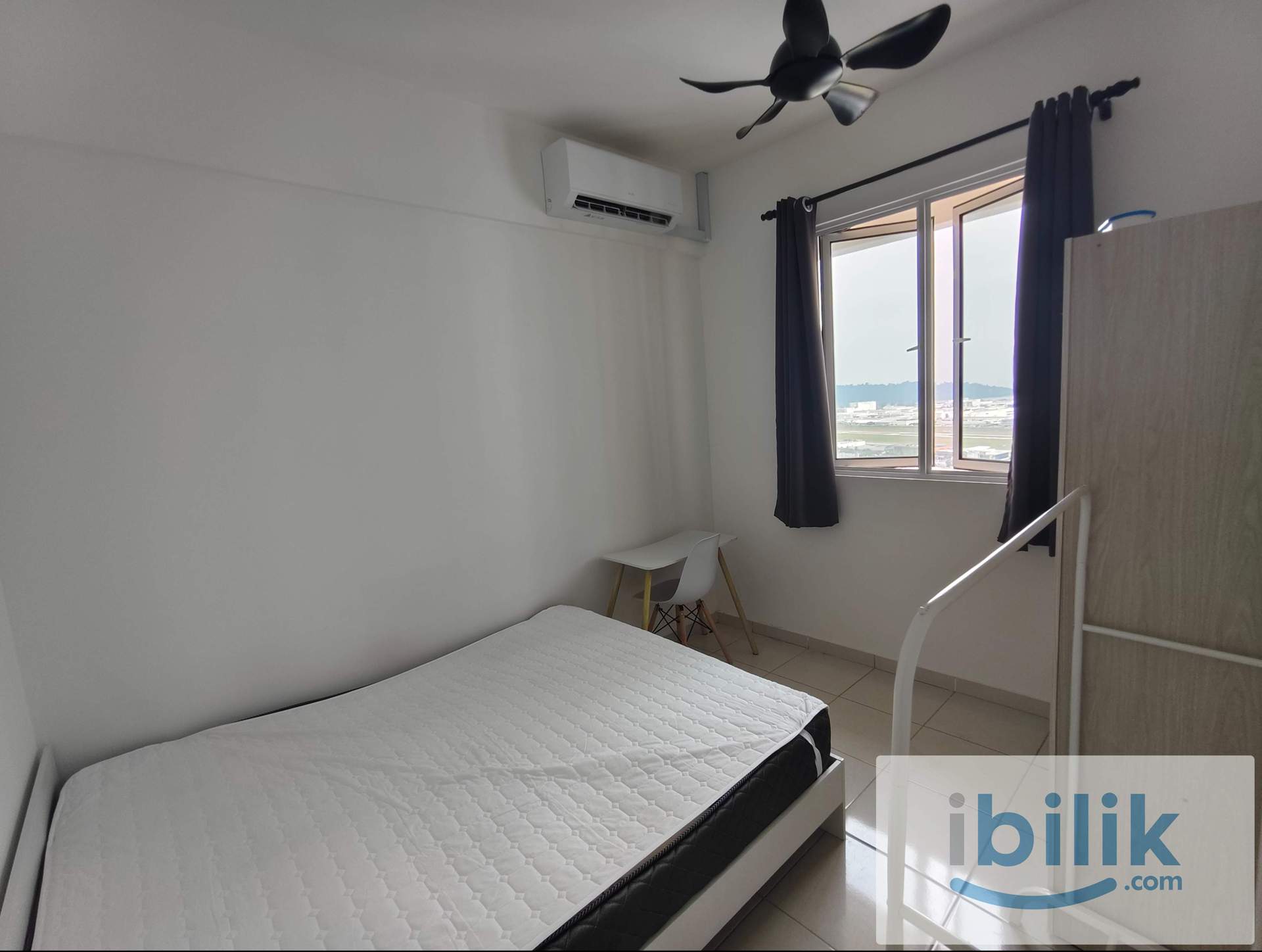 Queensize Bedroom - Image 2