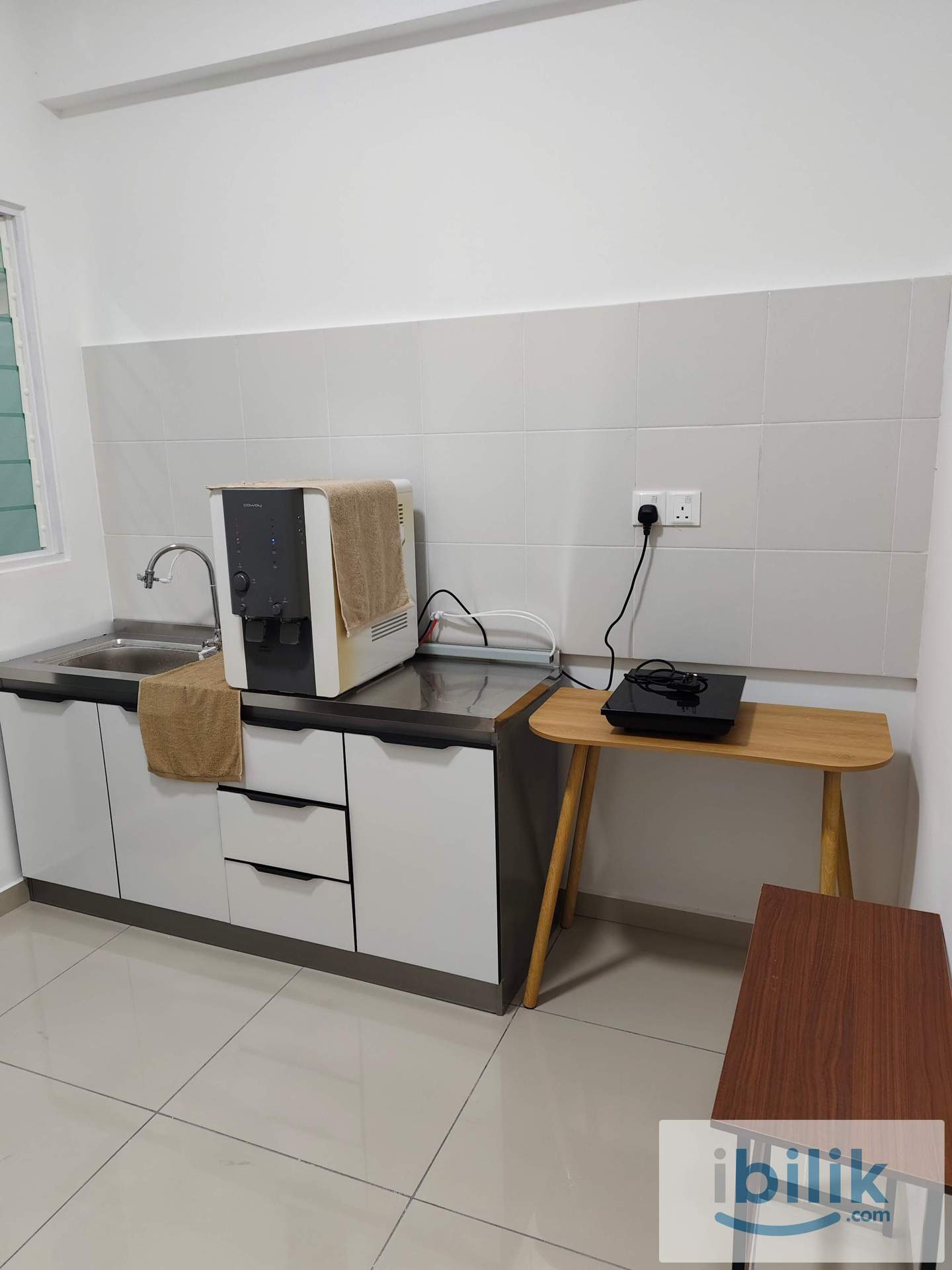 Queensize Bedroom - Image 3