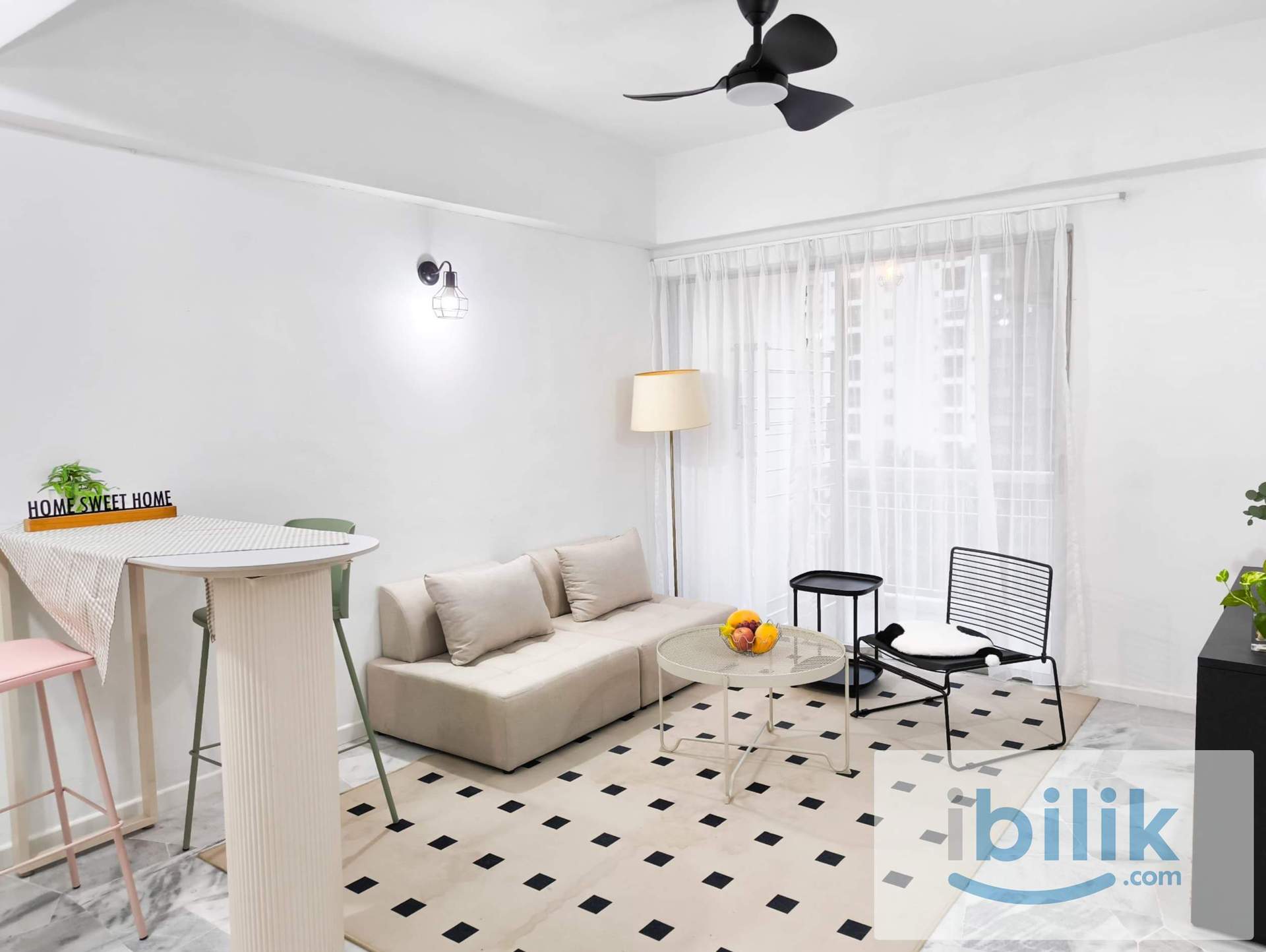 Cozy Medium Room  - Image 1