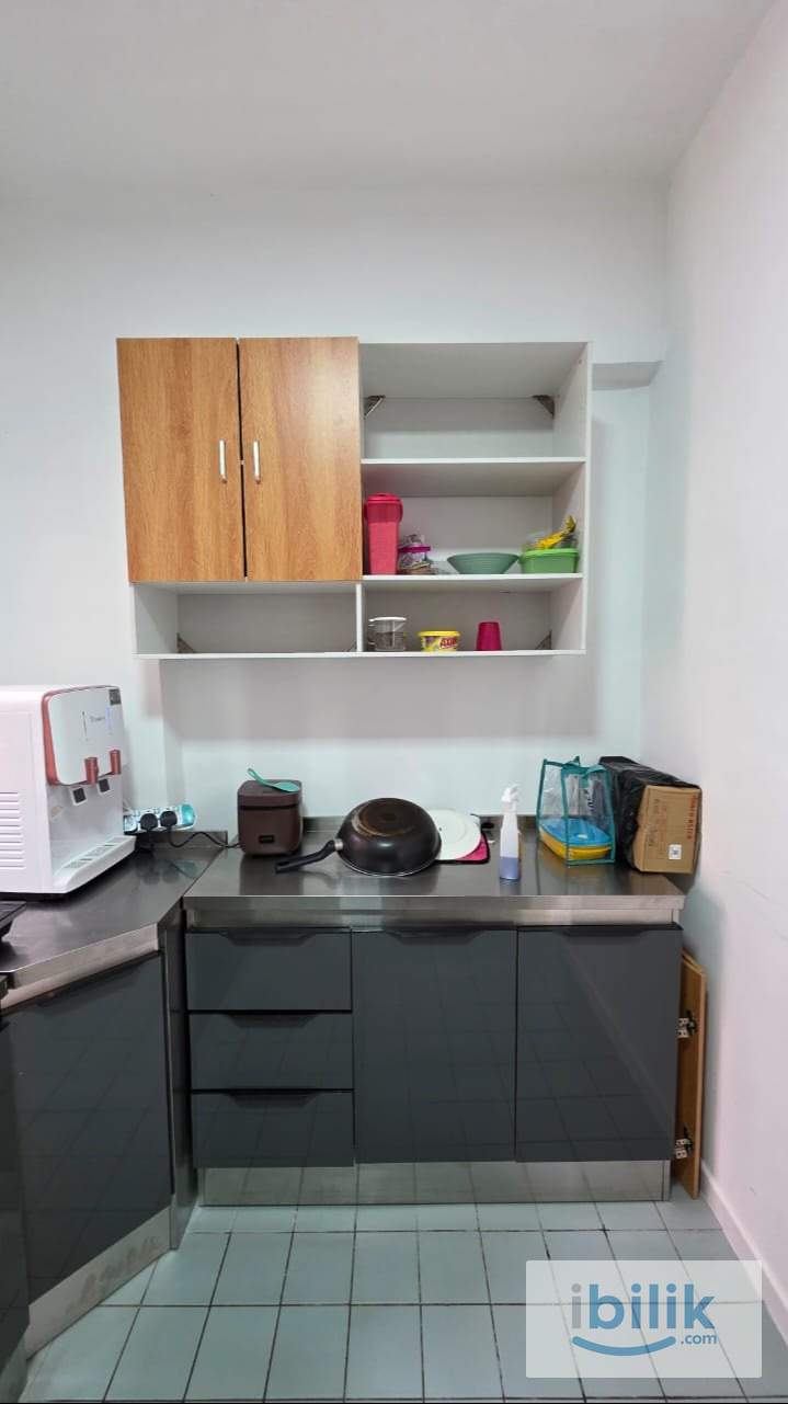 Cozy Medium Room  - Image 7