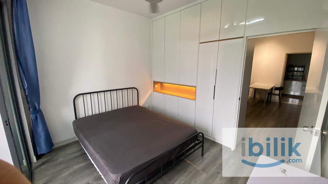 ucsi balcon room with big wardrobe - Image 1