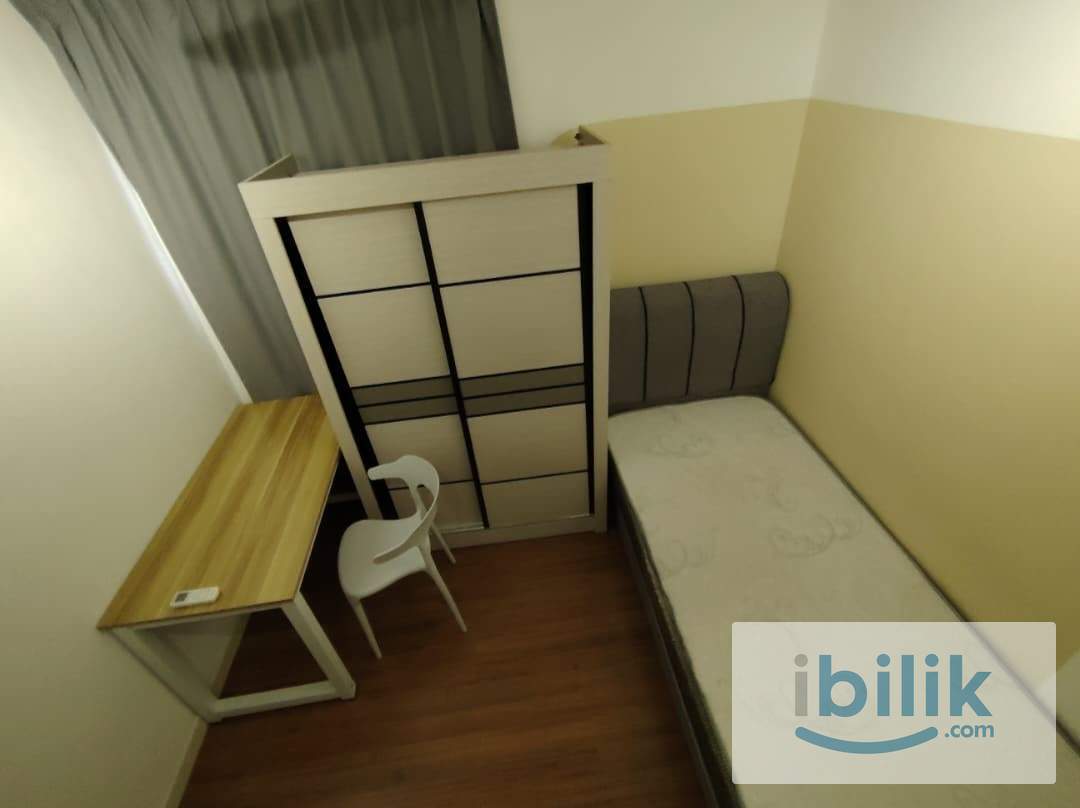 100 m to Lrt maluri ,Middle Room at M Vertica KL City Residences, Cheras - Image 2