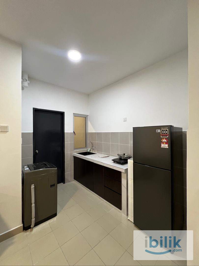 master room with private bathroom at pudu near lrt chan sow Lin  - Image 2