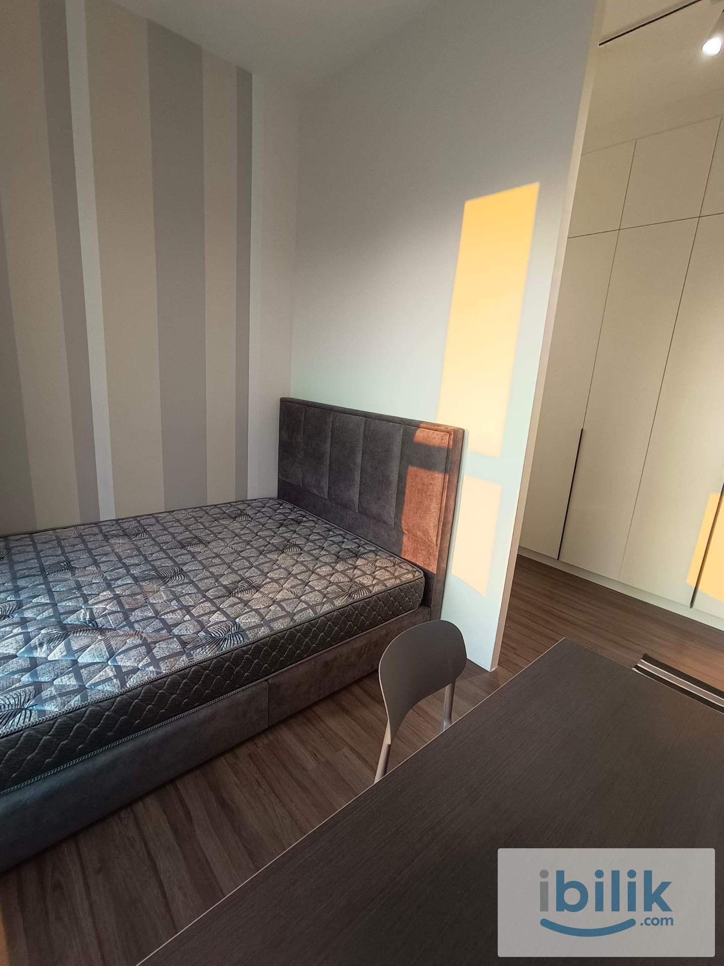 Jrk convena middle room available ,walking distance to lrt muhibbah ,apu & imu students - Image 1