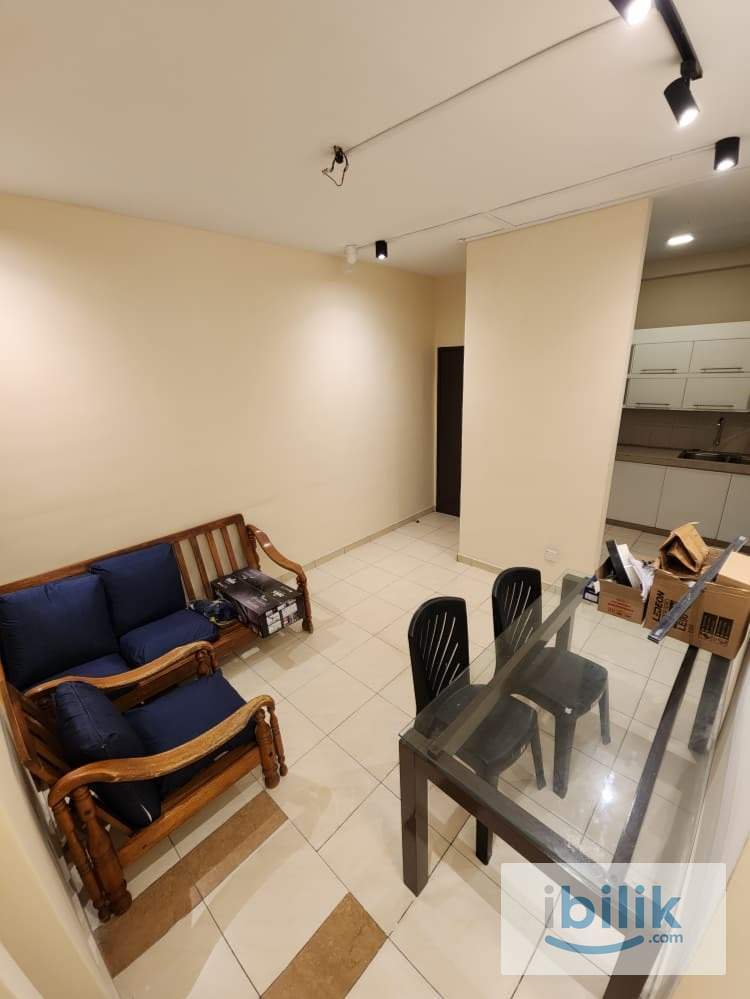 ✨ Female Room | Service Residence, Subang Jaya ✨ | Direct Access to LRT | All Utilities Covered | Fully Furnished - Image 3