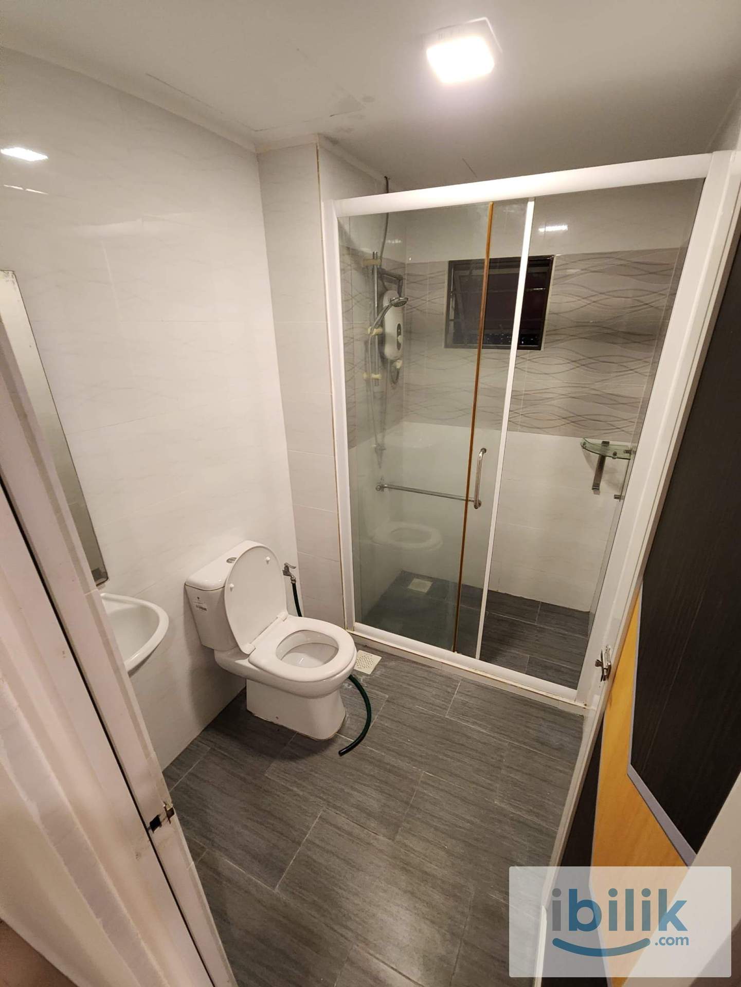 Direct Access to LRT | All Utilities Covered | Fully Furnished  - Image 10