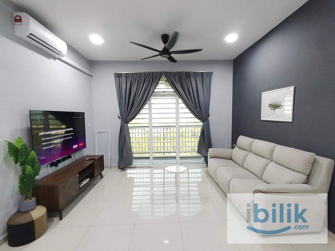 Bus to MRT Equine Park, Middle Room - Image 2