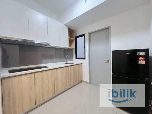 Bus to MRT Equine Park, Middle Room - Image 3