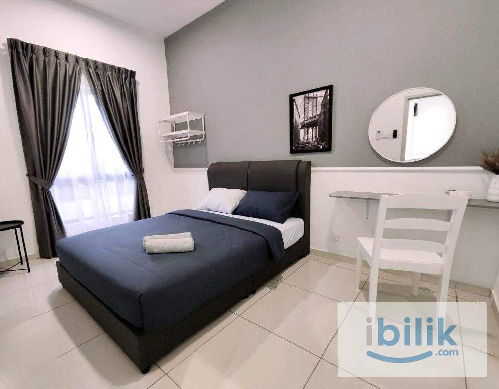 Middle, Condo - Drive to Work. Free Parking Outside, IOI Resort City - Image 1