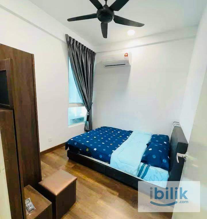 Middle Room, Apartment. Private Room at Serdang Raya - Image 1