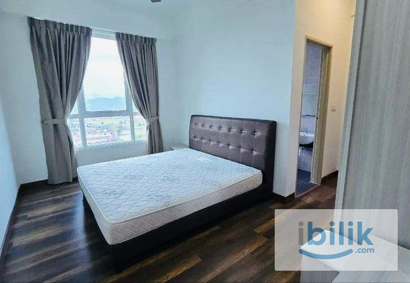 Private Bath. Apartment. Car Park, Master Room at Serdang Raya - Image 1