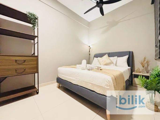 Middle Room, Apartment. Private Room at Serdang Raya - Image 1