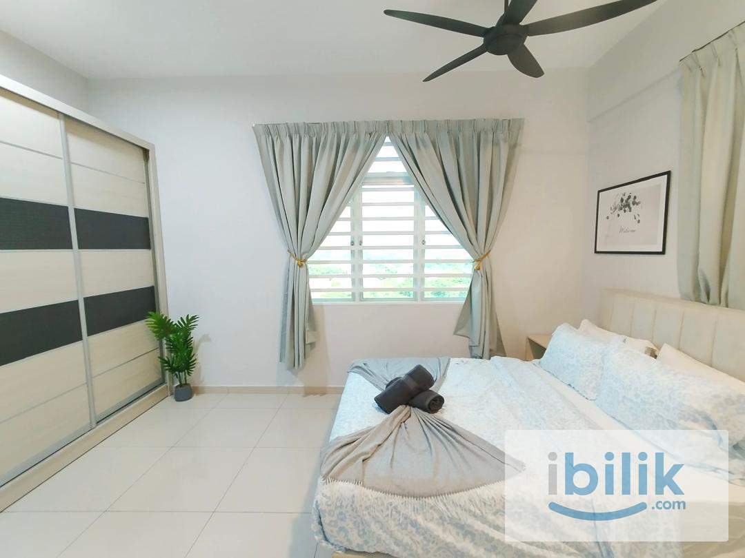 Condo. Own Bath, Master A/C Room at Bukit Serdang - Image 1