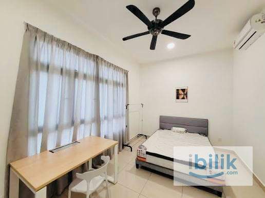 Girls House, Bayan Villa. Private Bathroom, Olive Hill  - Image 1