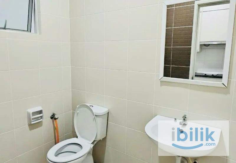Condo. Bus to MRT Equine Park. Springville - Image 4