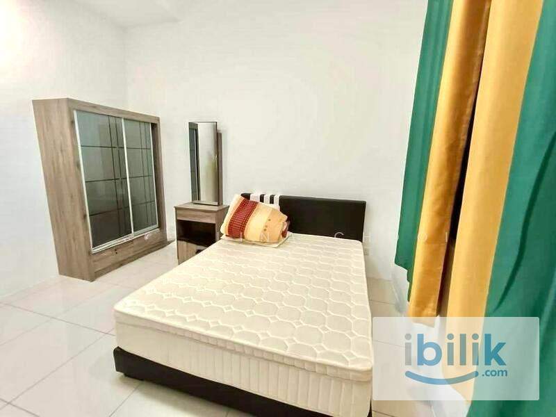 Bus to MRT One South, Middle Room, Pavilion 2 Bukit Jalil - Image 1