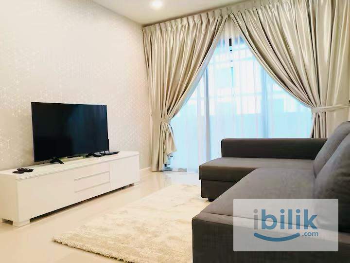  Condo. Middle AirCon Room at Taman Puncak Jalil, Bandar Putra Permai - Image 2