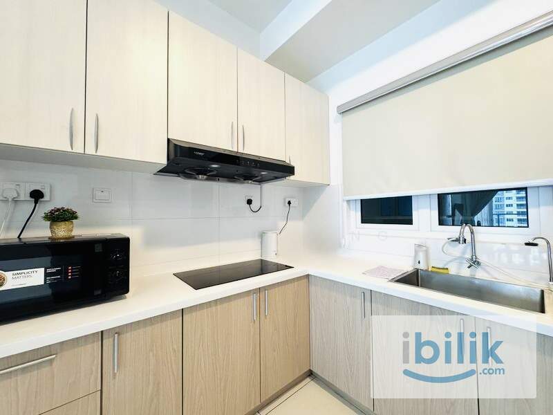 Condo - Master Room, Free Parking near MRT Taman Equine, UPM, Seri Kembangan - Image 3