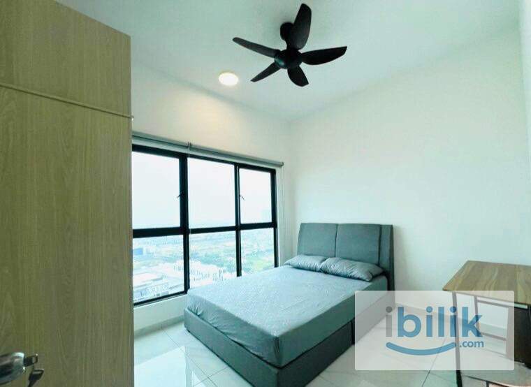 Condo. Middle Room, Drive to Work at Taman Serdang Sejati 2, Seri Kembangan - Image 1
