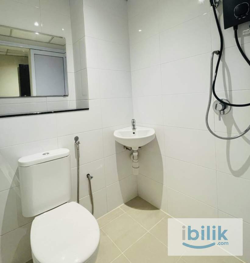 Condo. Master, Private Bath, Drive at Taman Serdang Sejati 2, Seri Kembangan - Image 4