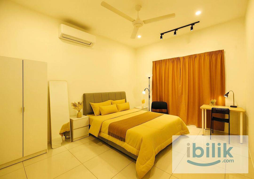 Condo. Master, No MRT. Own Bath. - Image 1