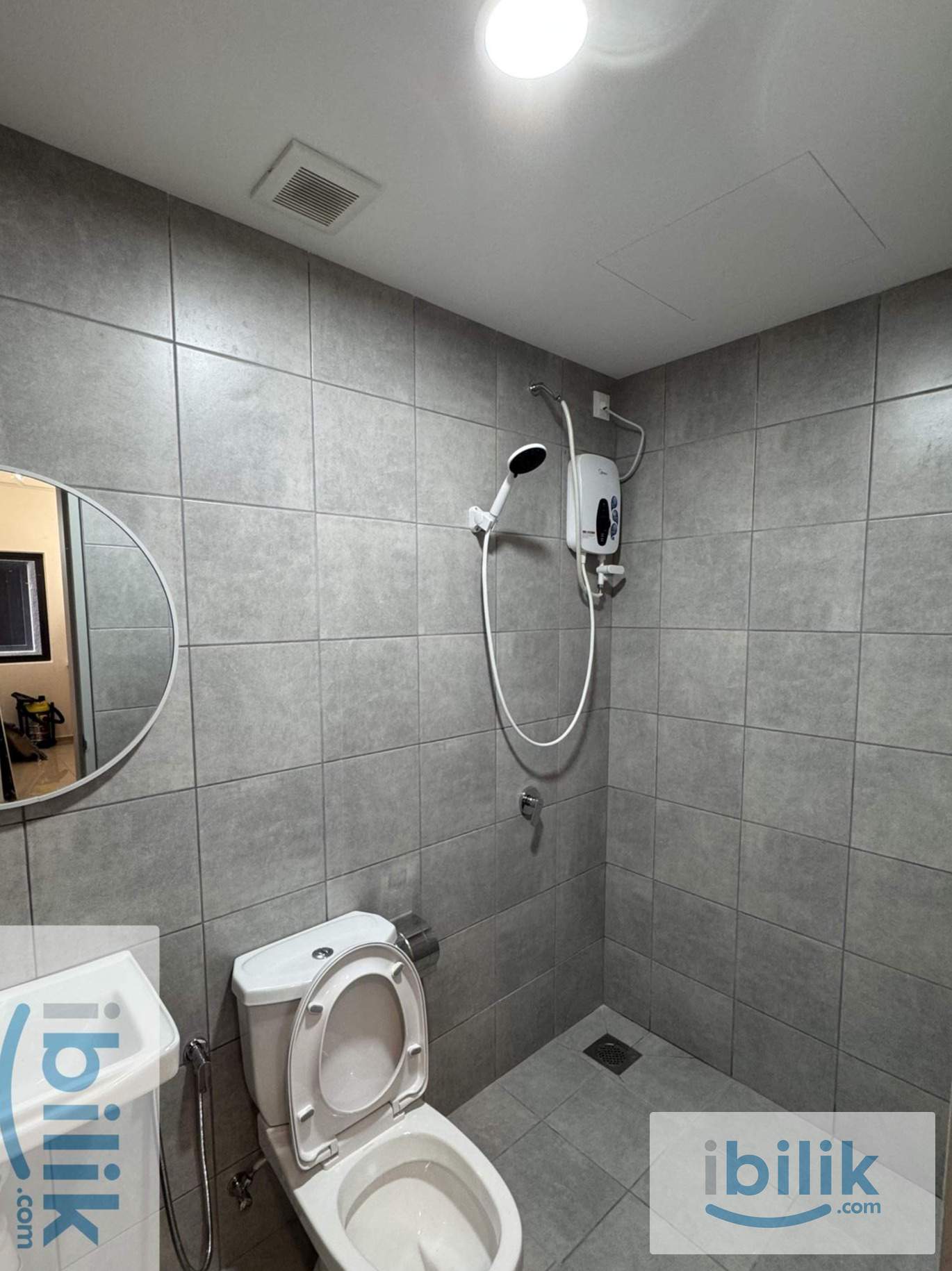 Mixed unit for UPM student! Middle Room - Image 3