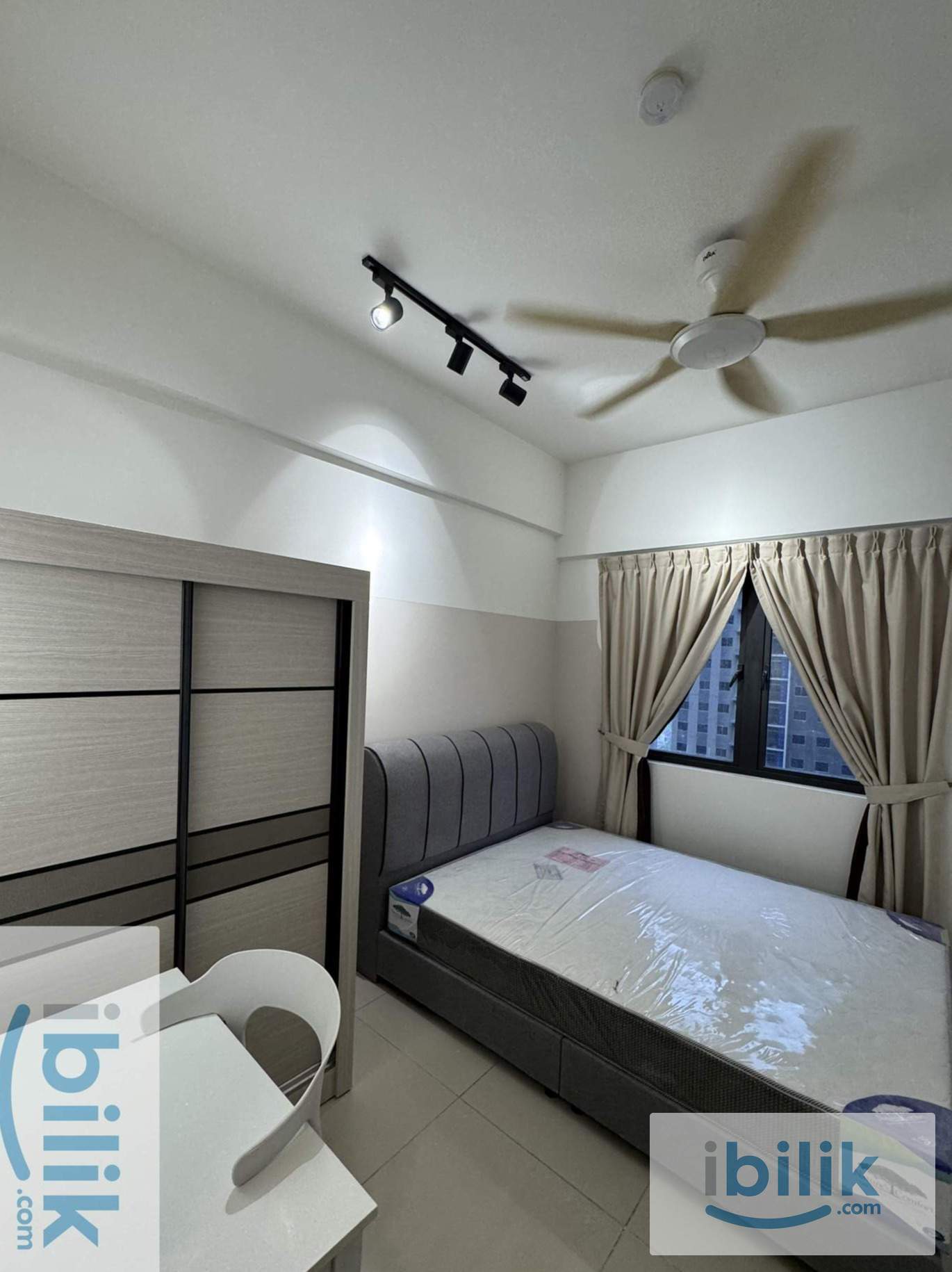Female unit for UPM student! Near MRT! Middle Room - Image 2