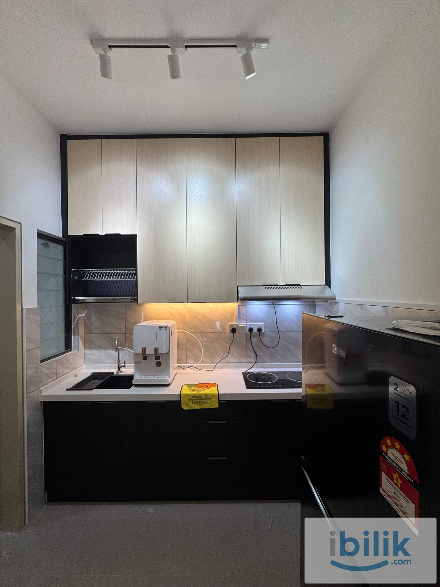 Mixed / Male / Female unit Small Room! Bus to Midvalley!  - Image 2