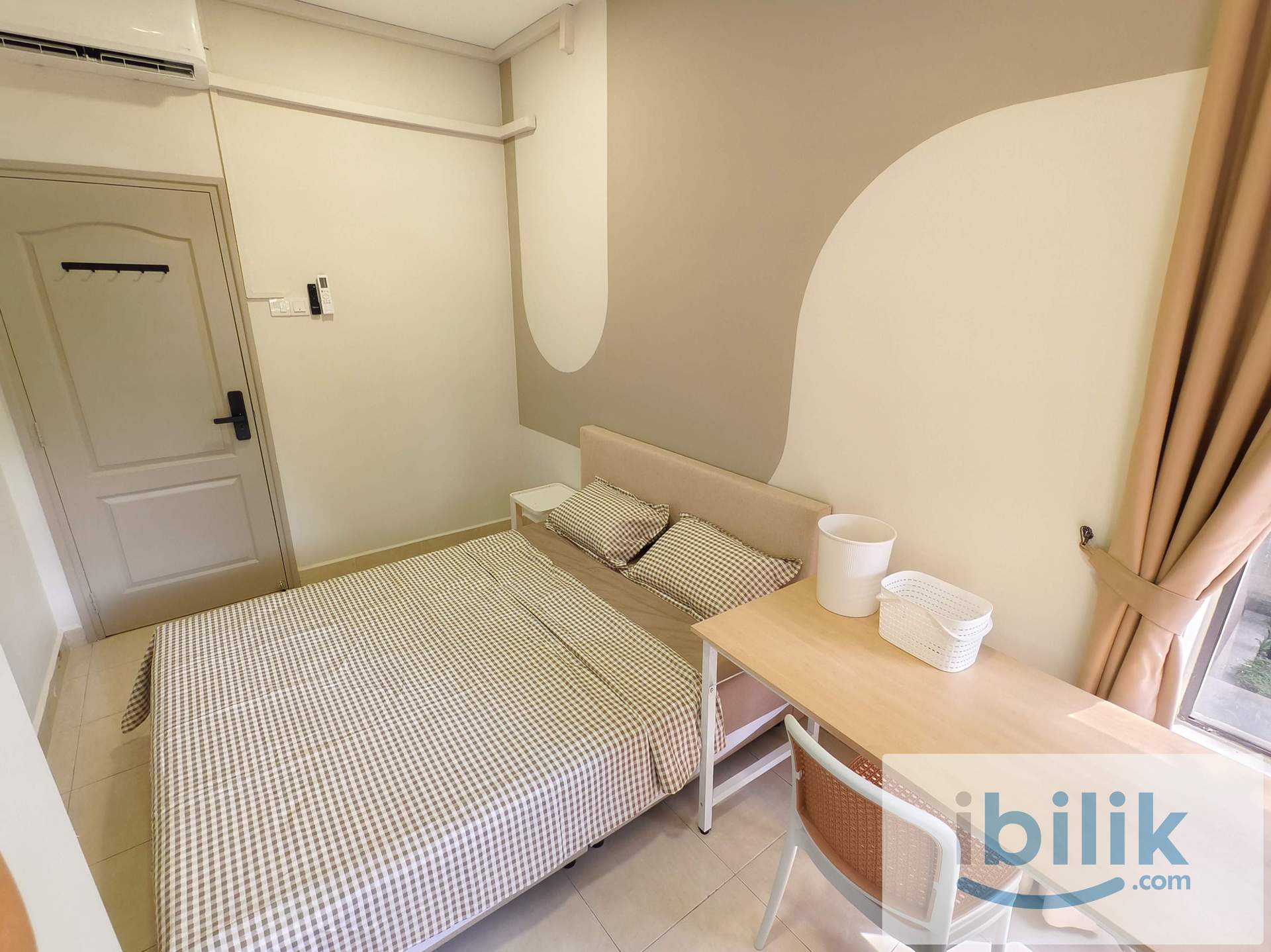 Near One Utama Shopping Centre! Middle Room Pelangi Utama! - Image 2