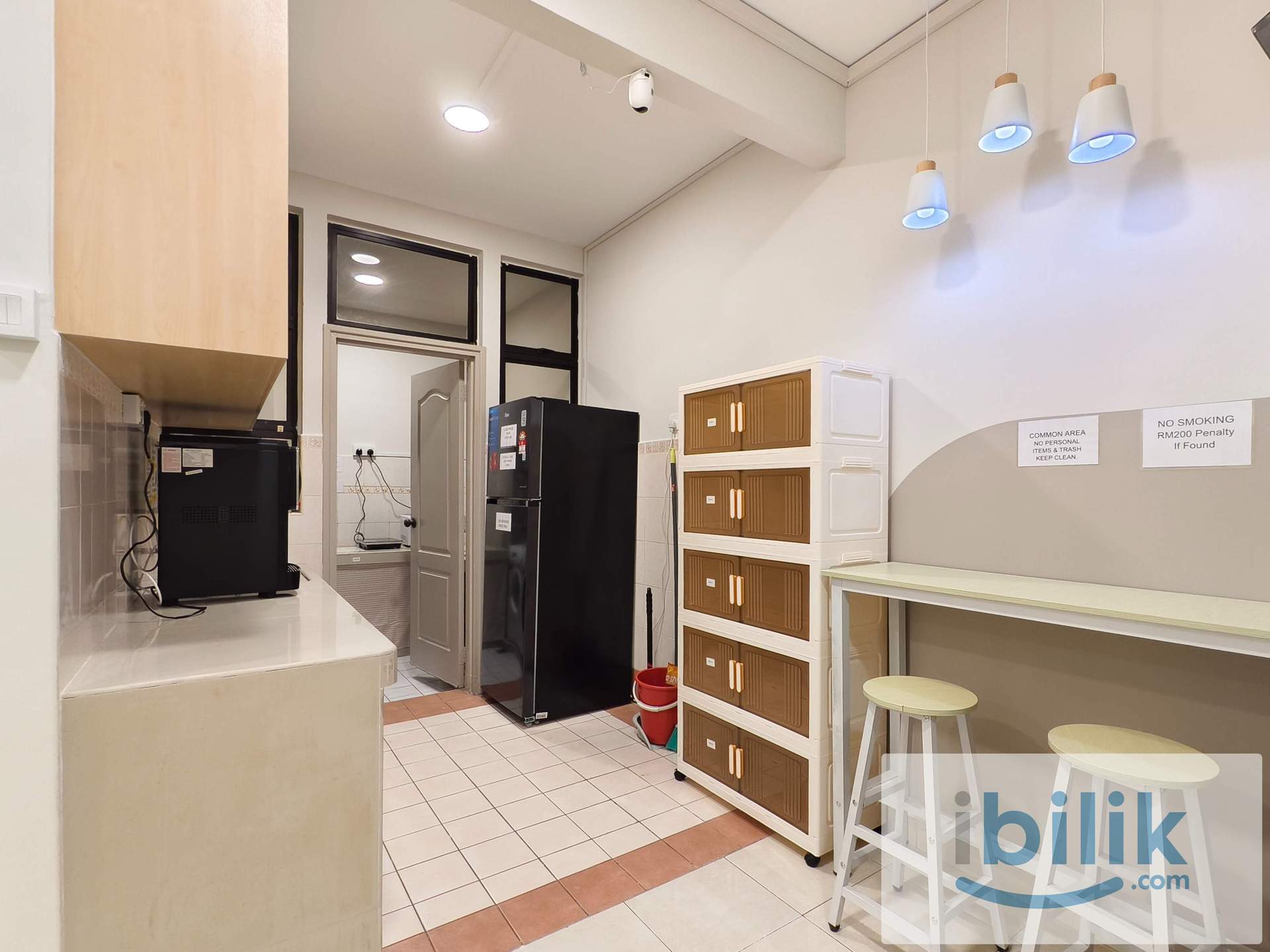 Middle Room! Near One Utama Shopping Centre! - Image 1