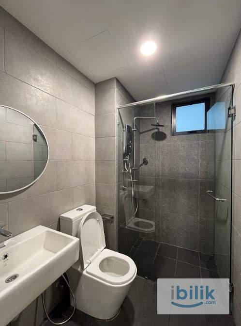 Middle Room | Meta Residence| 300 metres to MRT Putra Permai - Image 5