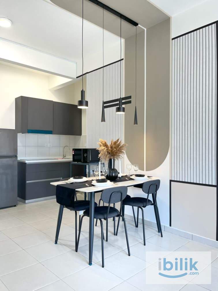 Middle Room | Meta Residence| 300 metres to MRT Putra Permai - Image 4