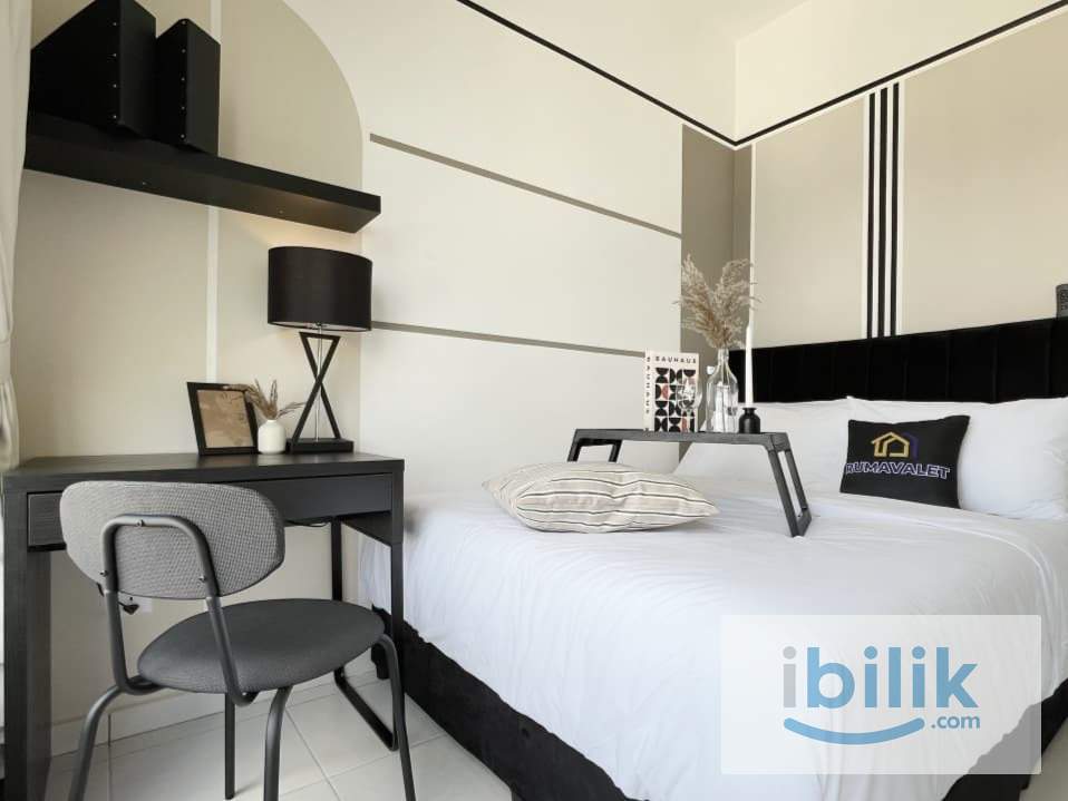 Middle Room | Meta Residence| 300 metres to MRT Putra Permai - Image 1