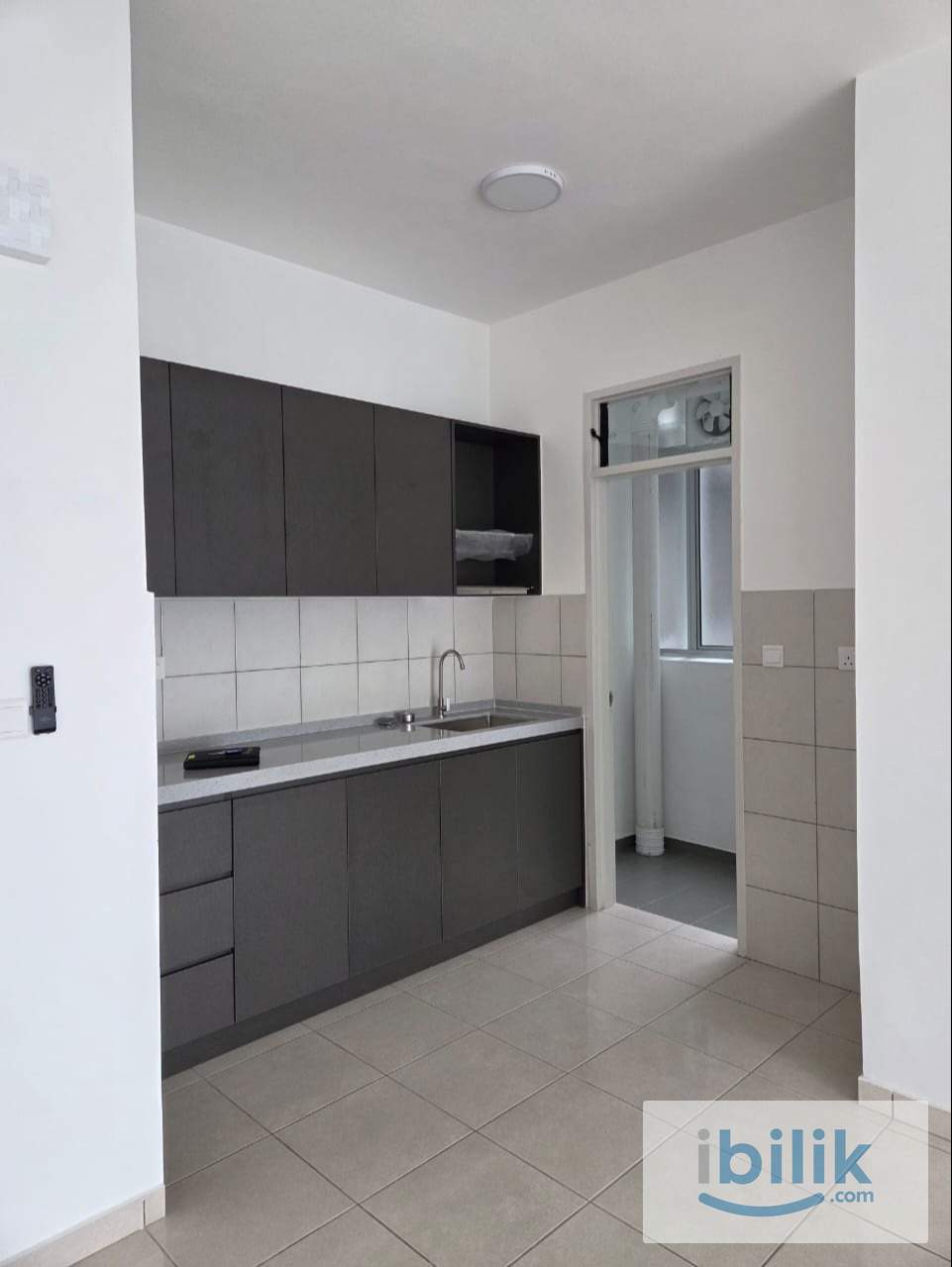 Middle Room | Meta Residence| 300 metres to MRT Putra Permai - Image 5