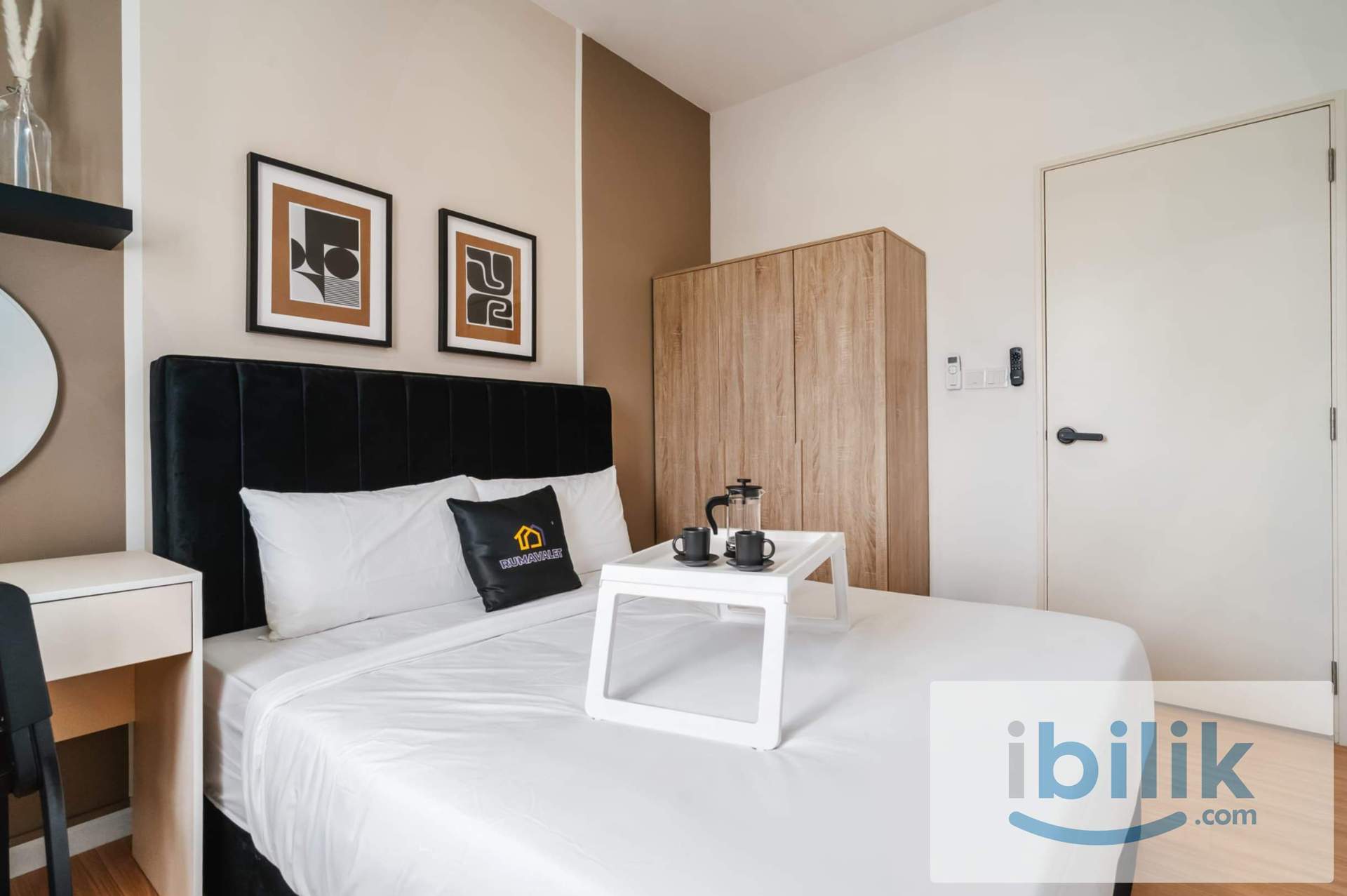 Middle Room | Meta Residence| 300 metres to MRT Putra Permai - Image 1