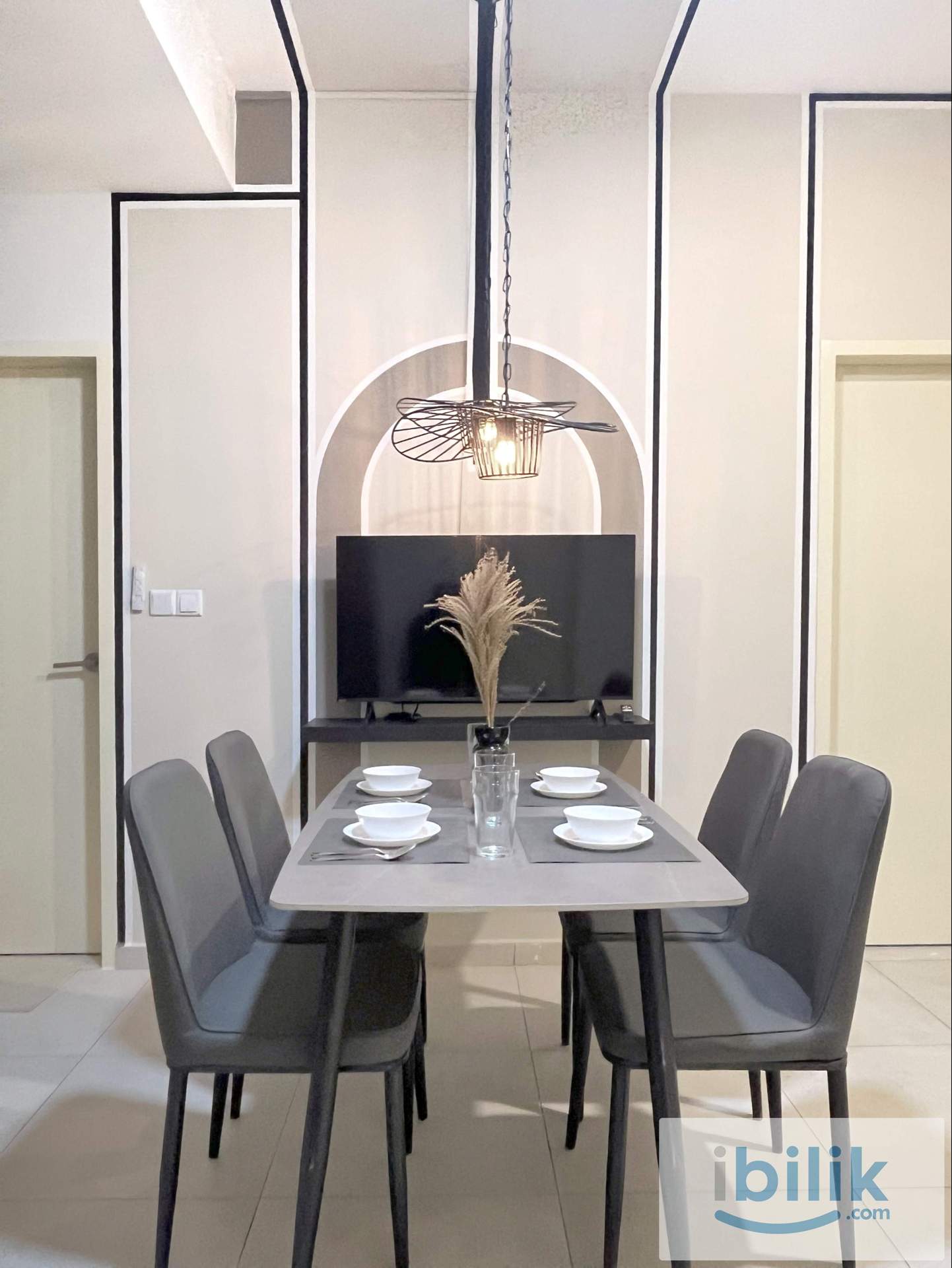 Middle Room | Meta Residence| 300 metres to MRT Putra Permai - Image 2