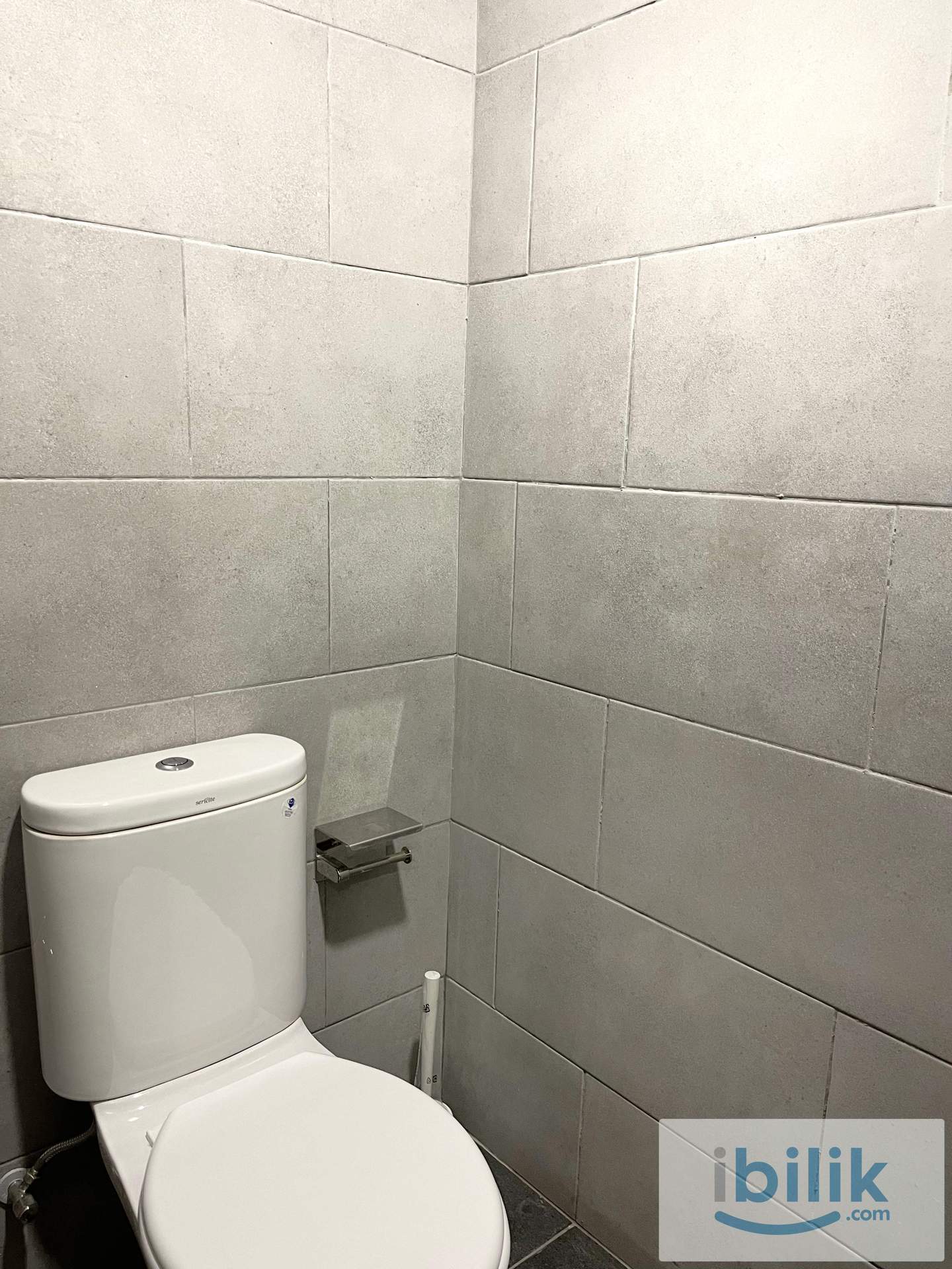 Middle Room | Meta Residence | 300 metres to MRT Putra Permai - Image 6