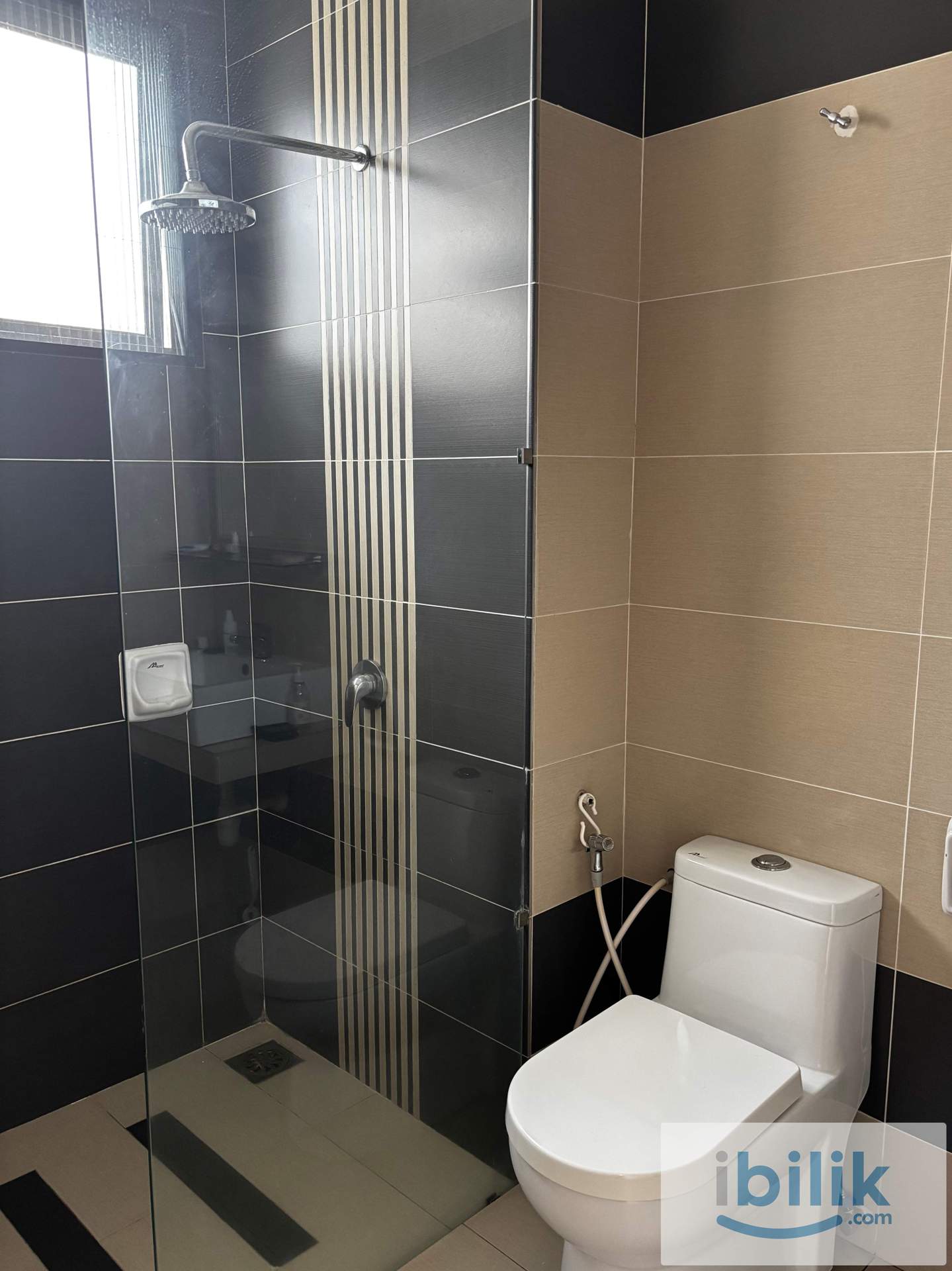 ONLY RM650 Medium Room for Rent @ Rawang | Fully Furnished | Move-in Ready - Image 3