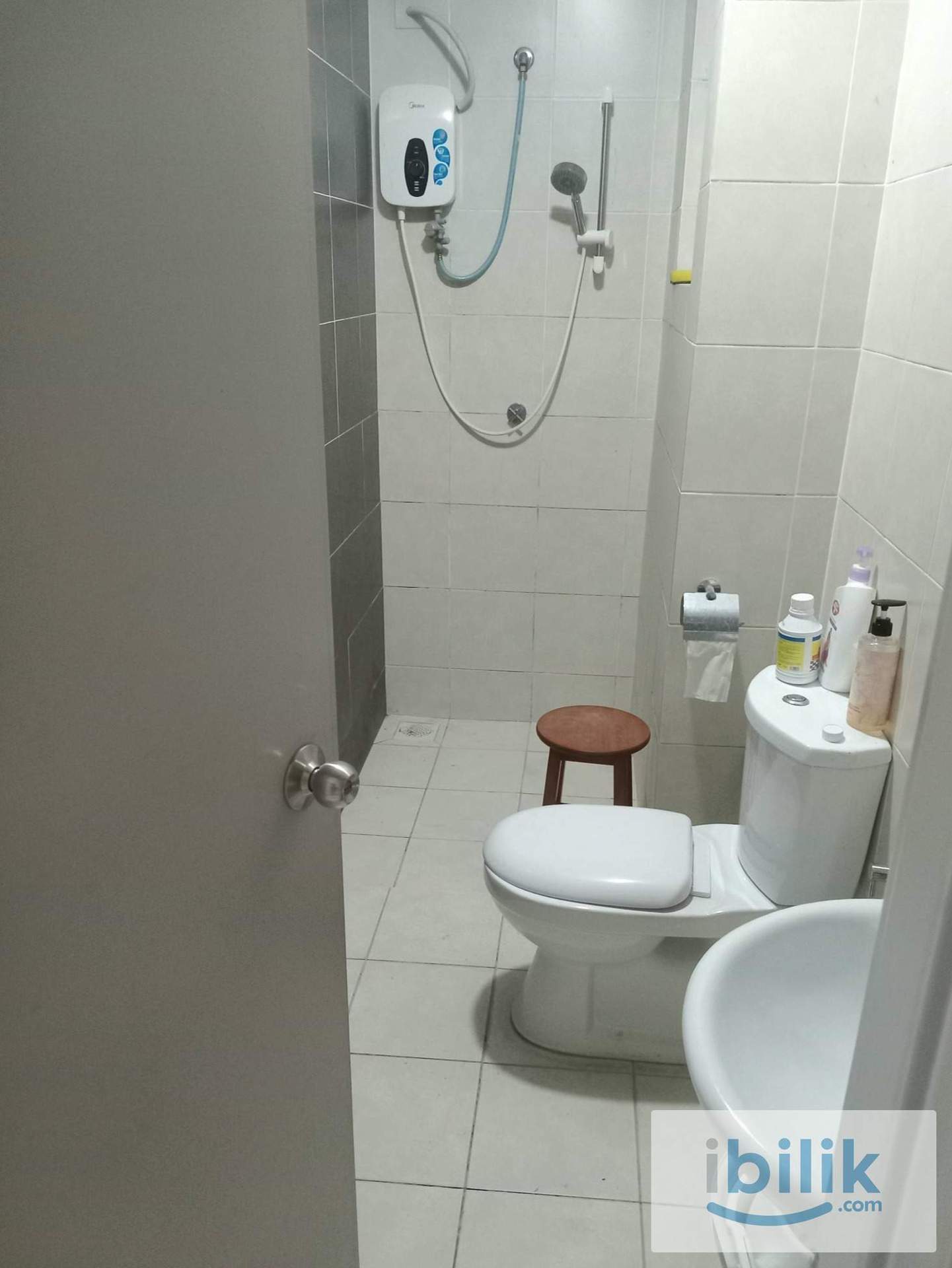 Small Room at Damansara Damai, Petaling Jaya. - Image 3