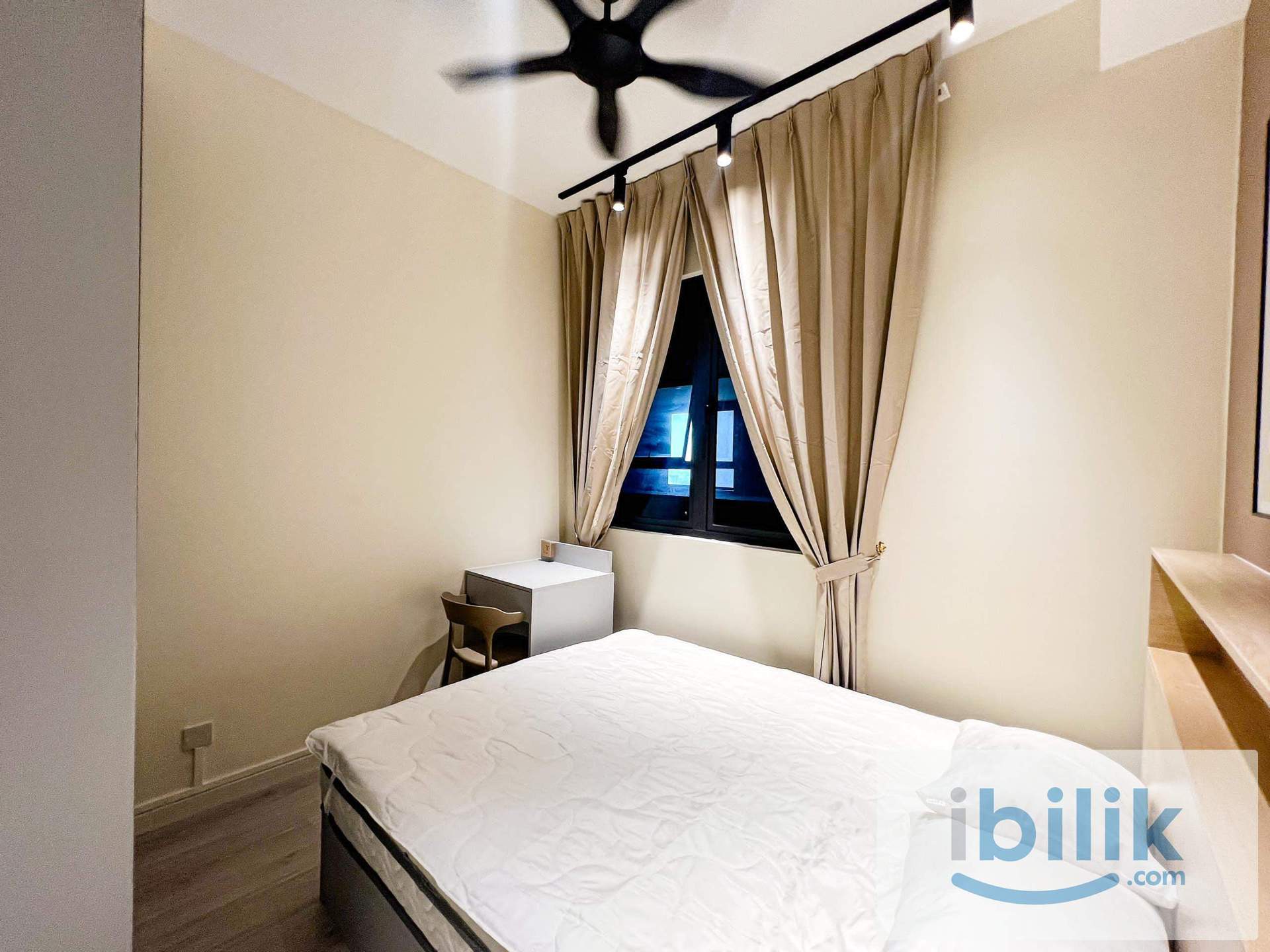Premium Medium Room | 2 Min to MRT Putra Permai - Image 2