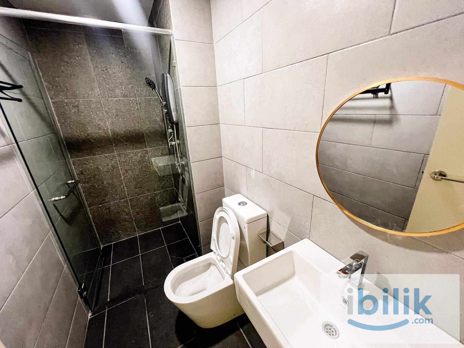 Premium Medium Room | 2 Min to MRT Putra Permai - Image 8