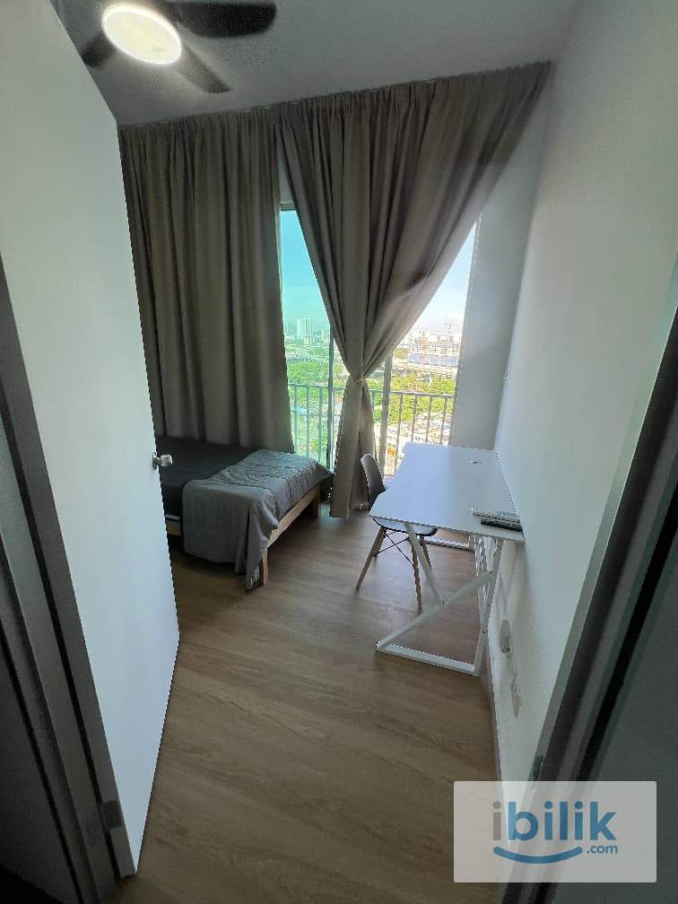 Balcony Room - Near LRT Salak Selatan - Image 1