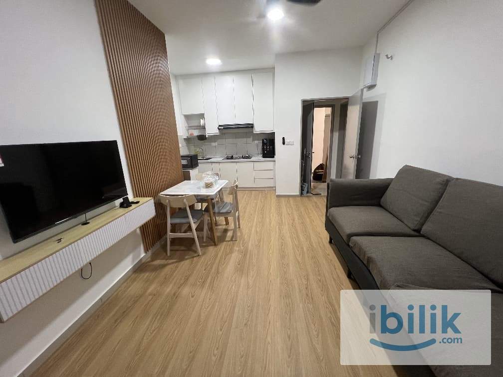 Balcony Room - Near LRT Salak Selatan - Image 9