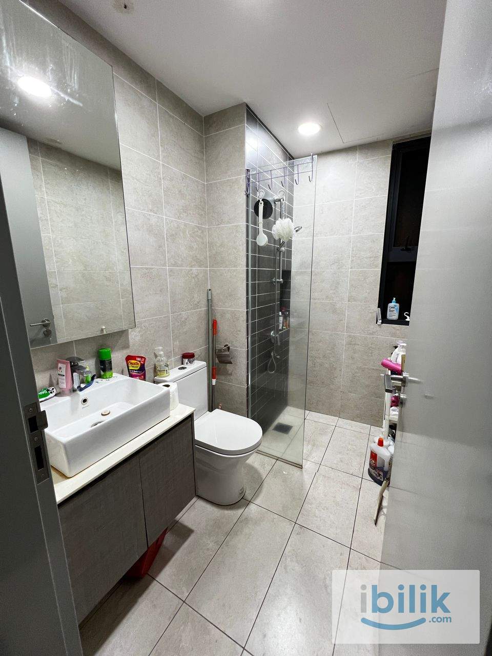 Middle Room at Millerz Square, Old Klang Road - Image 3