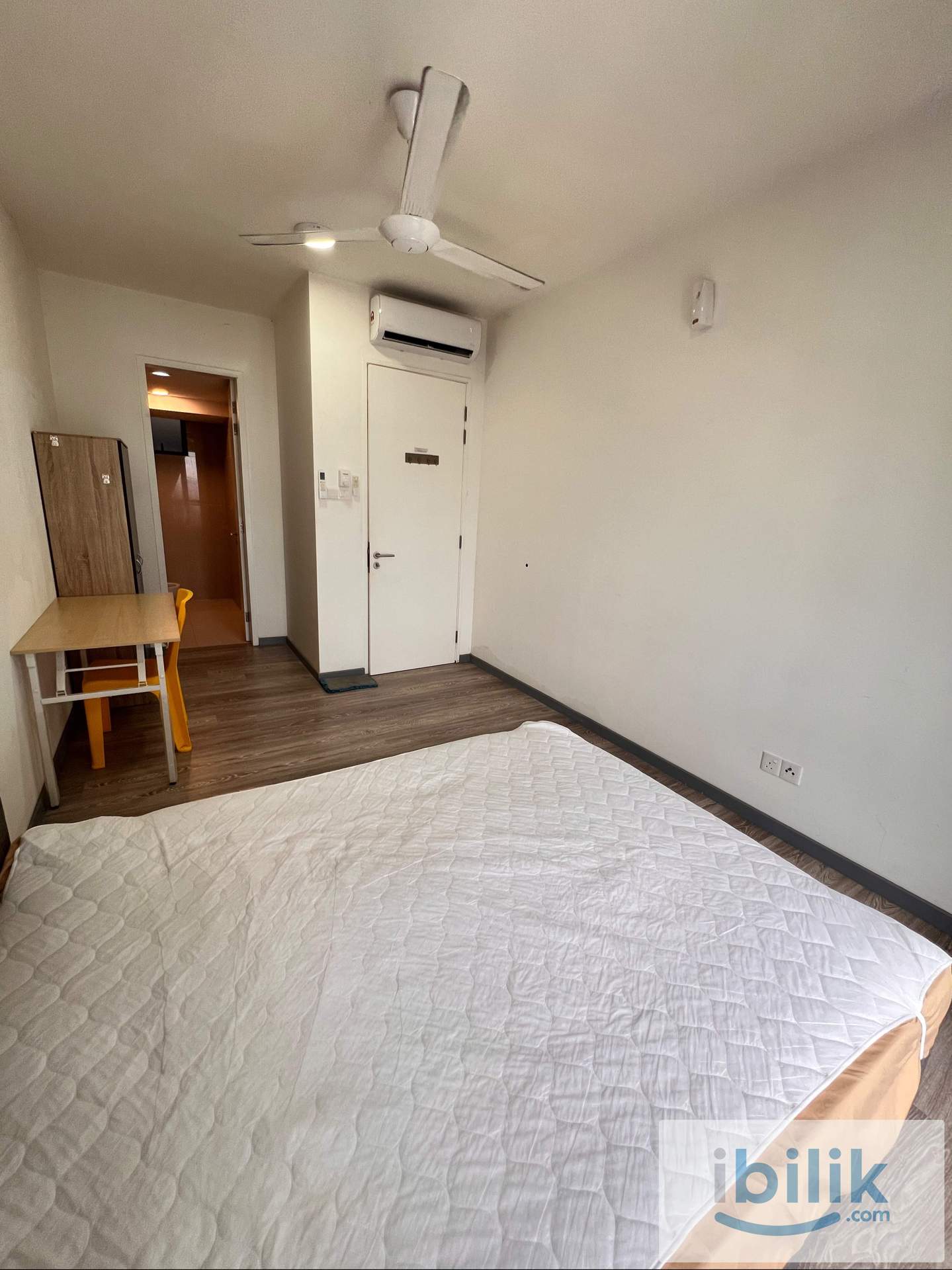 United Point - Cozy modern master bedroom for rent - Image 3