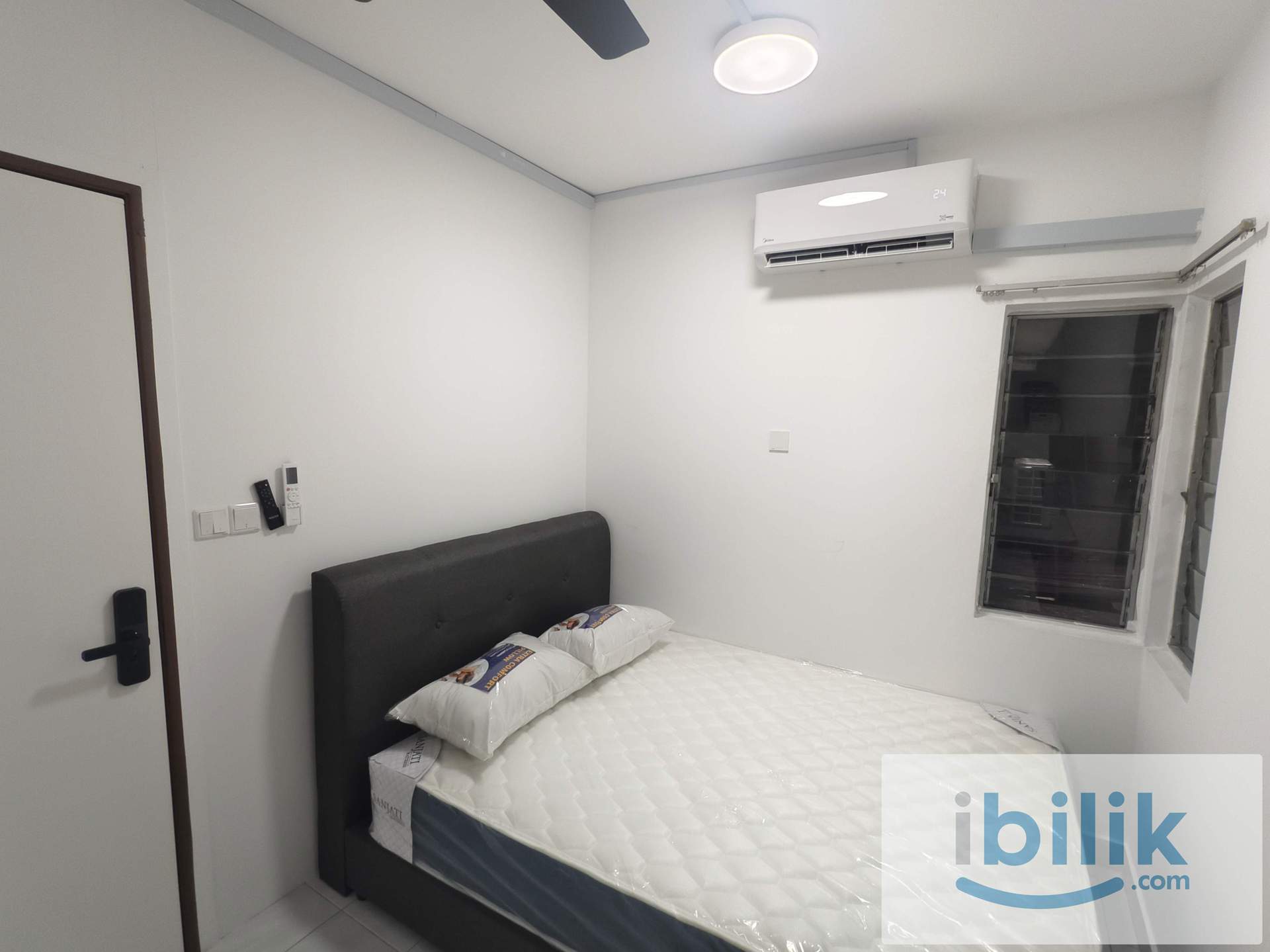 𝐏𝐔𝐍𝐂𝐀𝐊 𝐒𝐄𝐑𝐈 𝐊𝐄𝐋𝐀𝐍𝐀 . Middle Room Near LRT Ara Damansara - Image 1