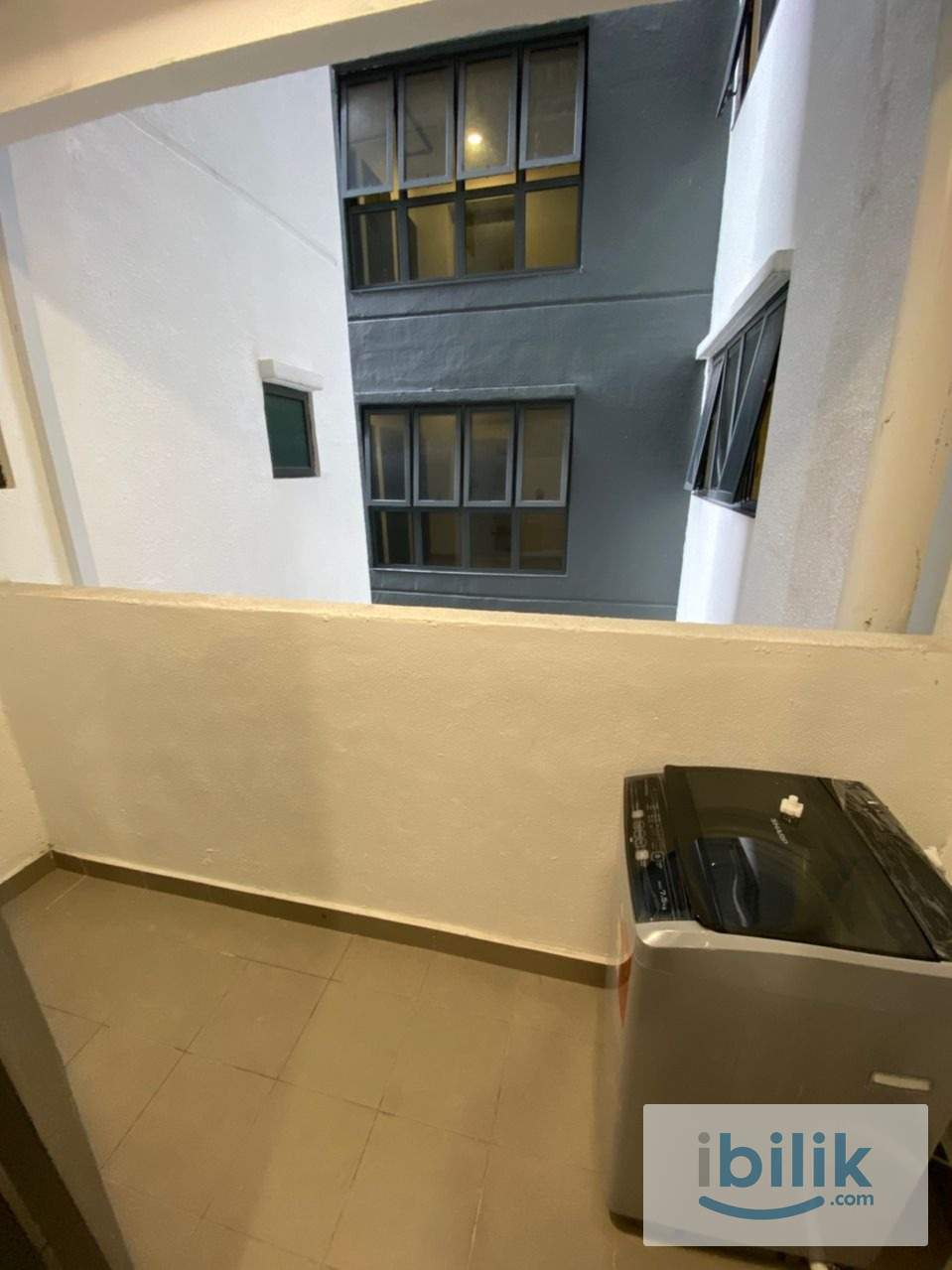 🏙️ D'Quince Residence | Master Room (Private Bathroom) - Image 6