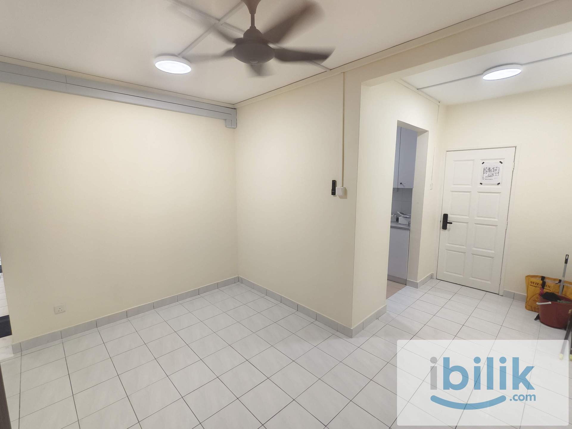 Puncak Seri Kelana . Middle Room . Fully Furnished . Ready Move In  - Image 4